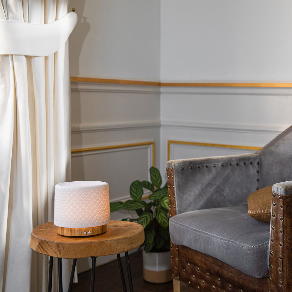 Lanaform Moya – Ultrasonic diffuser with LED lighting and fragrance diffusion