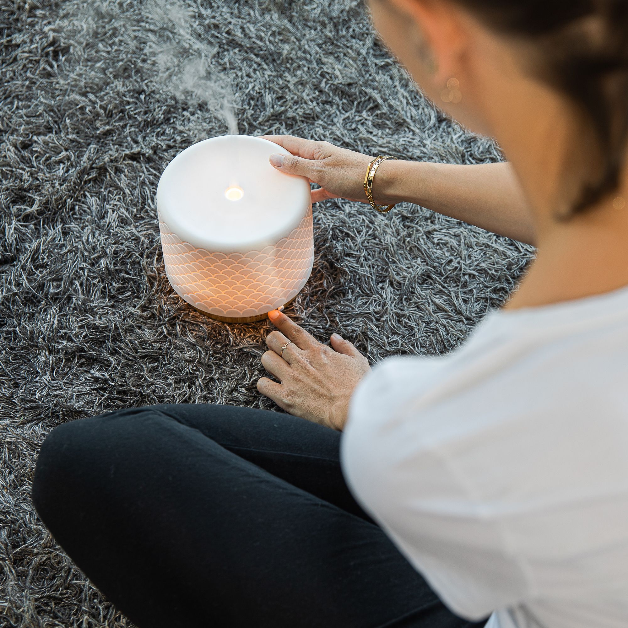 Lanaform Moya – Ultrasonic diffuser with LED lighting and fragrance diffusion